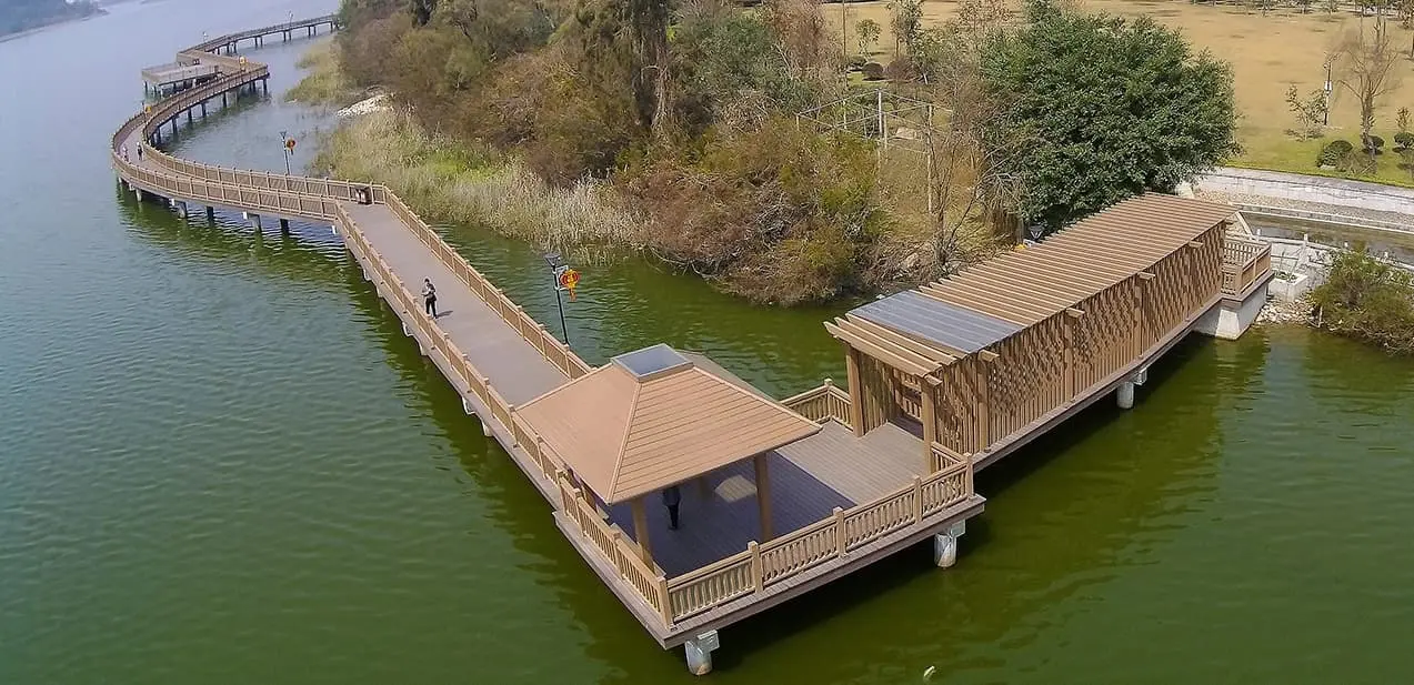 Outdoor Decking + Railing